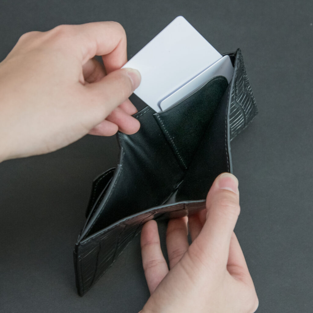 極小二つ折り財布 Coupe-クッペ- クロコダイルレザー ブラック – SINSIN